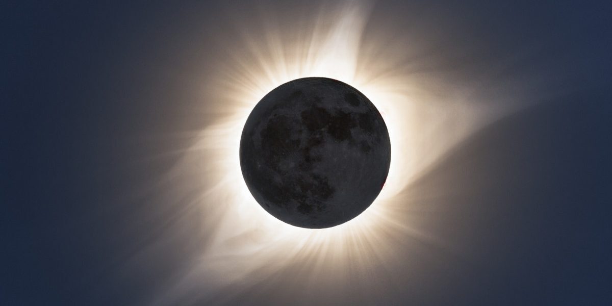 Eclipsa, luxul infernal: Europa, peste 1.000 $/noapte