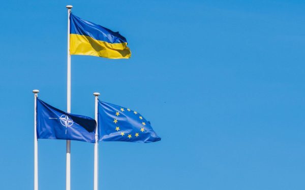 Ucrainenii spre UE și NATO: Sprijin în scădere, arată ultimul sondaj