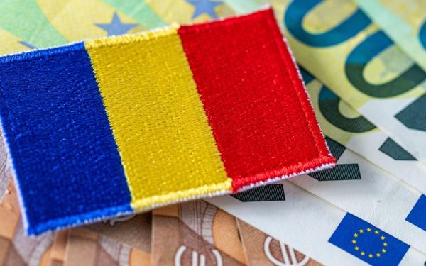 ISĂRESCU: EURO NU SE SIMTE ÎN România