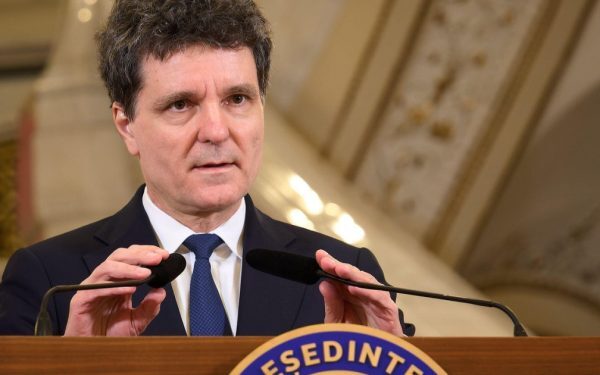 AUR deschide site pentru suspendarea lui Nicușor Dan. Urmăriți demersul în timp real