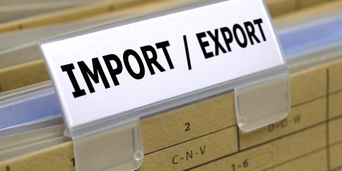 România: Deficit comercial redus cu 2%. Cum au mers exporturile și importurile