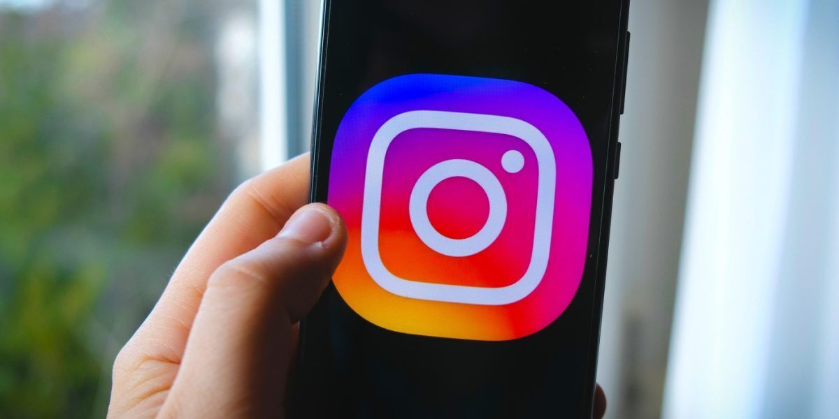 Instagram editează Reels-uri rapid: noua funcție First Draft taie pauzele