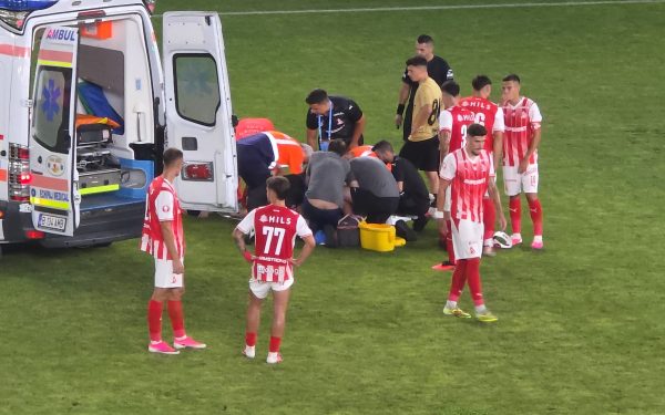 Dinamo – Voluntari: Accidentare șoc, ambulanța pe gazon