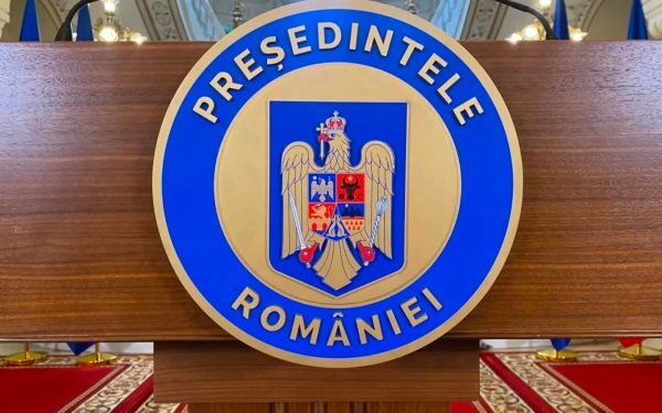 PSD, cu mâinile pe tastatură: Guvern tehnocrat, nu, premier independent, da