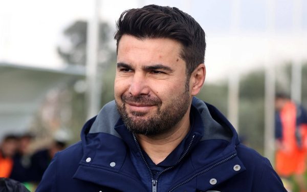 Mutu revine! Briliantul, cu un atacant legendar