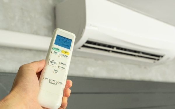 România cedează crizei energetice: 1.900 MW importați după oprirea reactoarelor