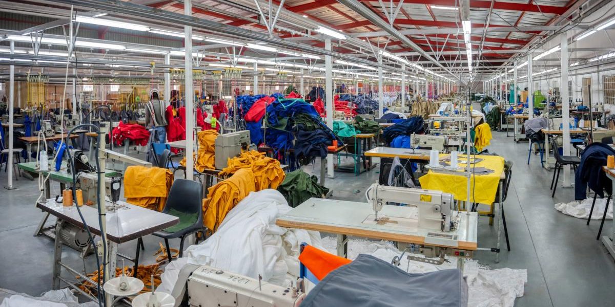 Africa de Sud: Fabricile, în criză după exodul migranților