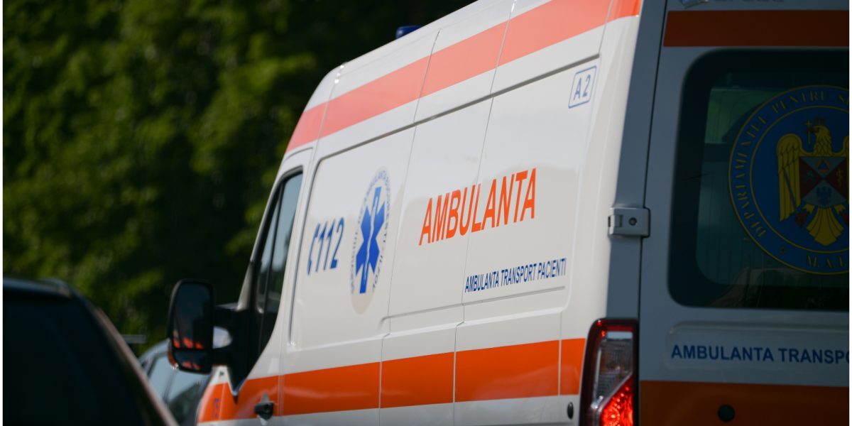 Tragedie: trei morți, patru răniți