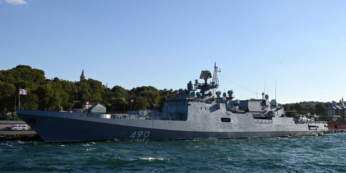 Nave rusești, lovite în atac la Novorossiisk. Două fregate cu rachete Kalibr, ținte noi