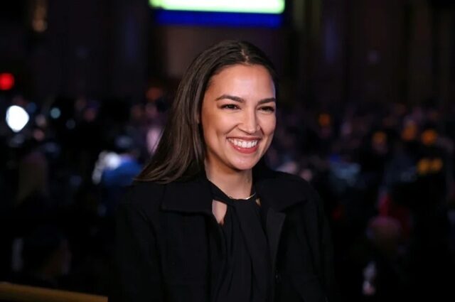 AOC, viitoare președintă? Își congelează ovule pentru 2028