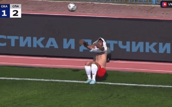 Cel mai nebun assist al sezonului, cu un „flick flack” uluitor