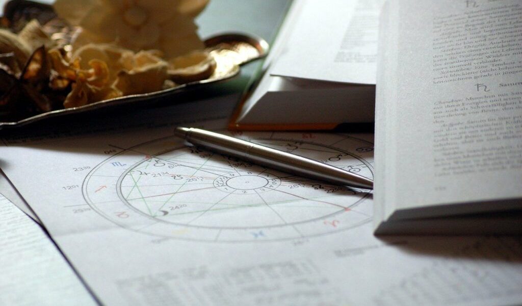 Horoscop Weekend: Veste majoră pentru o zodie, noroc la bani