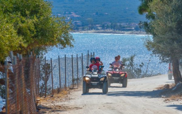 Amendă usturătoare în Grecia, turiștii dau înapoi