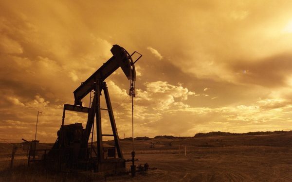 OPEC+ slăbește, China crește pe piața petrolului