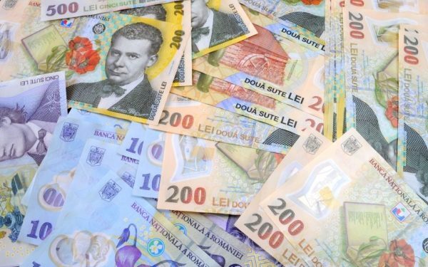 Inflația scade la 8,2%: Chirii și carburanți au explodat, salariile reale, la pământ