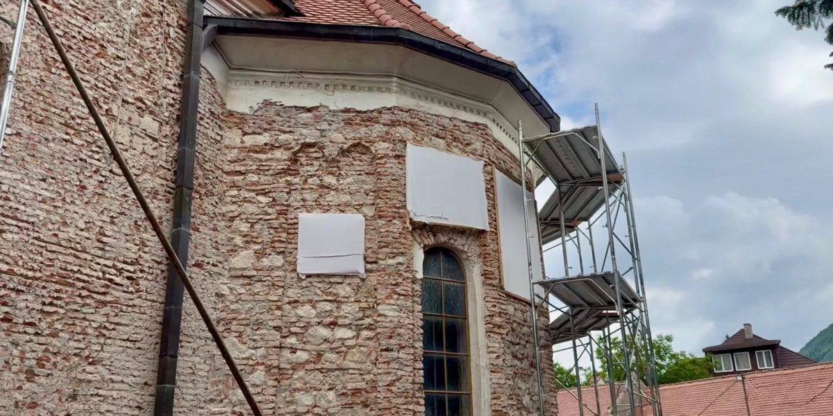 Brașov: Secrete vechi de 300 de ani ies la iveală la restaurarea unui simbol