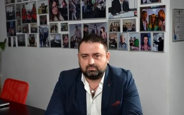 Bucurică fuge de poliție cu arma pe țeavă