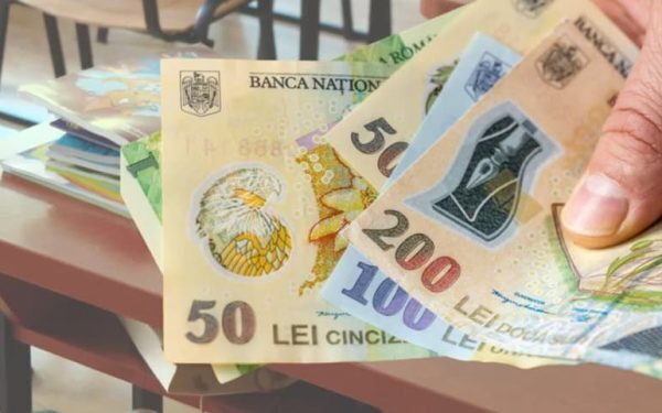 Burse sociale pe tot parcursul anului școlar