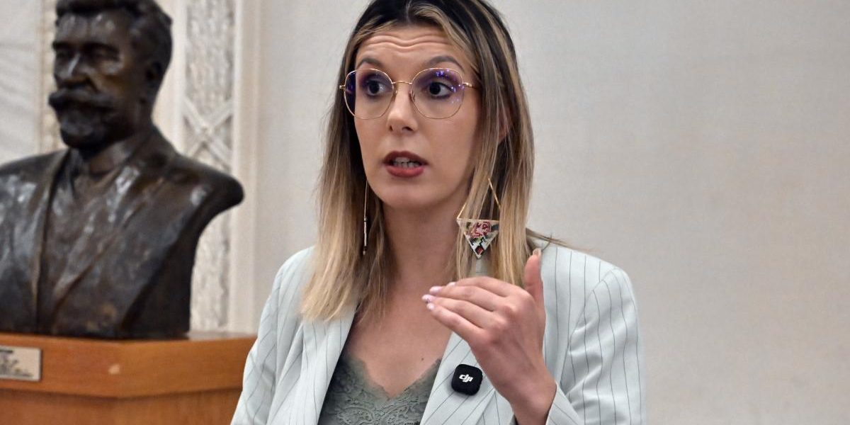 Buzoianu-acuză Romsilva: mașini de protest în noul contract colectiv