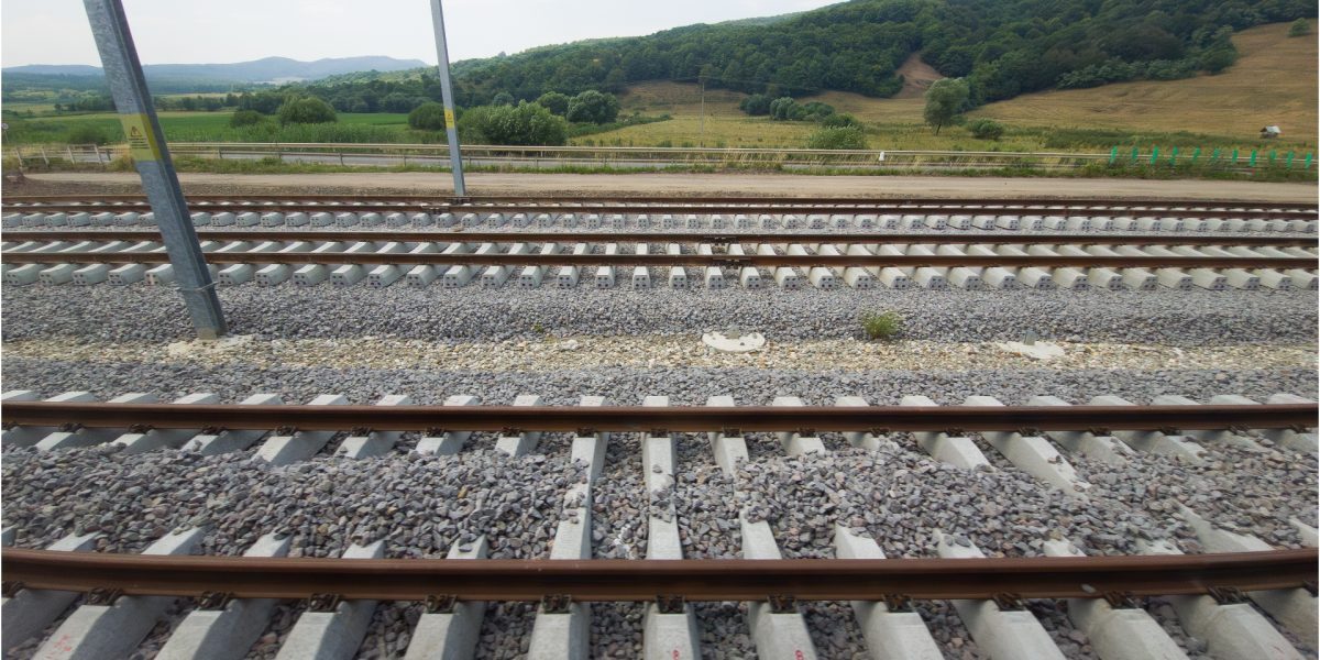 Obstacole pe calea ferată Constanța-Mangalia. Poliția anchetează