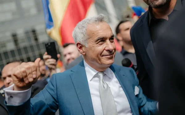 Newsweek: Apărați democrația și pe Călin Georgescu în România