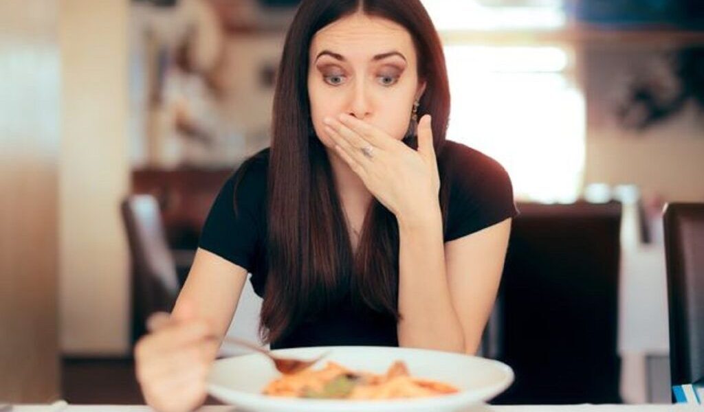 7 semne ale cancerului de stomac pe care nu trebuie să le ignori