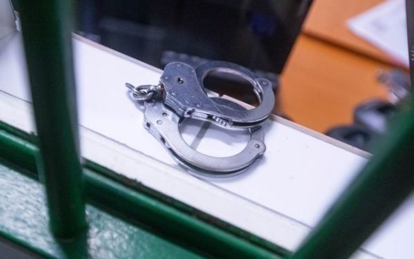 Vâlcea: Soție a dat foc apartamentului și și-a aruncat soțul de la etaj