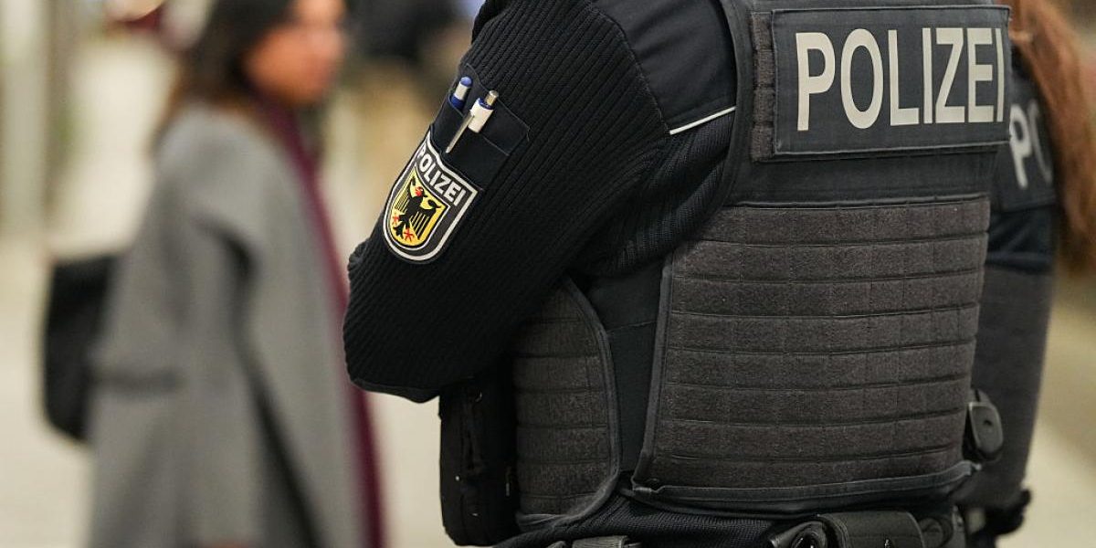 MAE, reacție fermă: Românca, spion în Germania, capturată