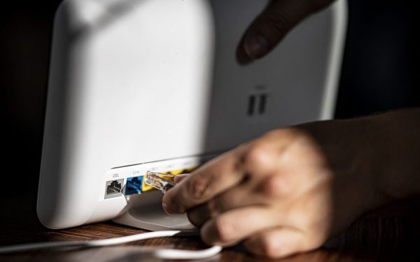 De ce merge casa mai repede după ce scoți jucăria din priză