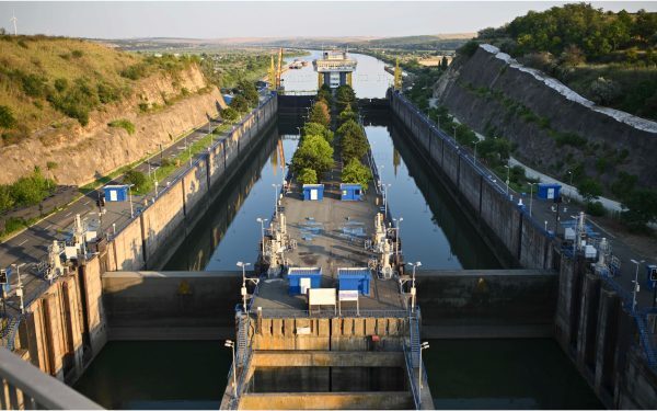 Dunărea amenință Unitatea 2, oprire joi posibilă