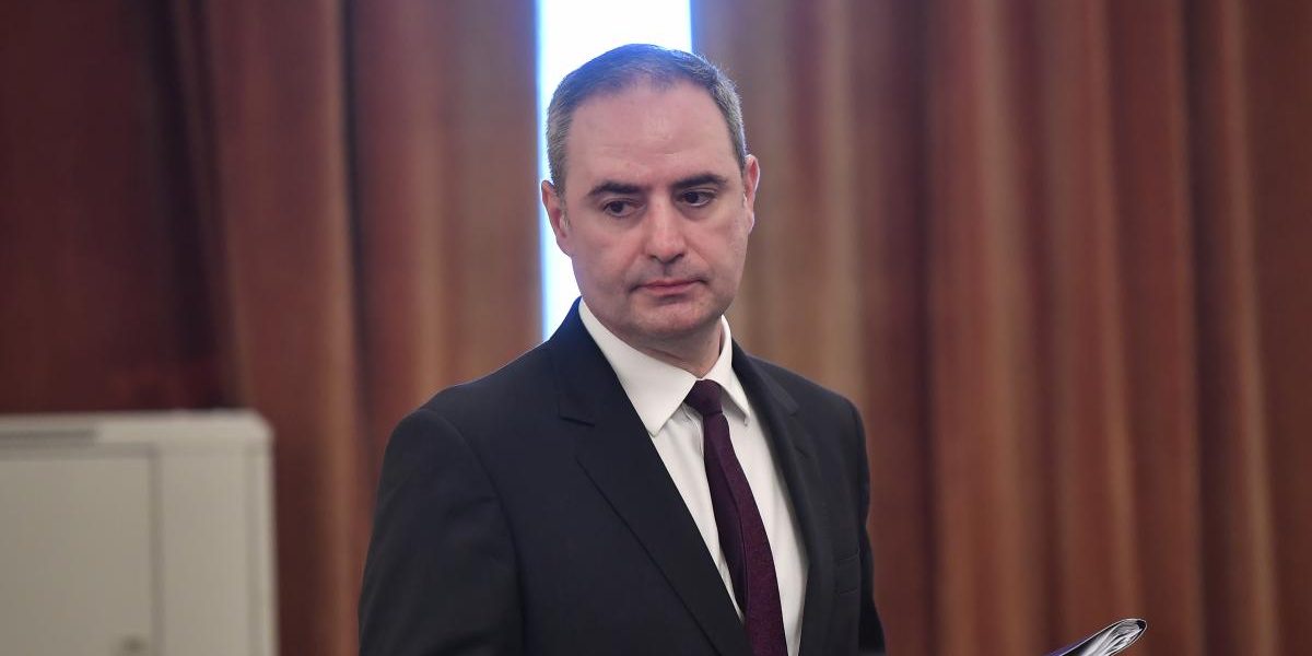 Antonescu îl propune pe Nazare premier. Când pleacă Bolojan