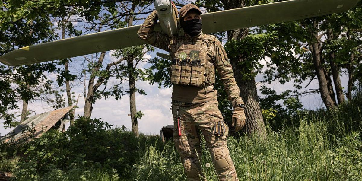 Ucraina: Dronele au făcut praf o brigadă SUA