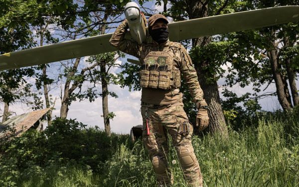 Ucraina: Dronele au făcut praf o brigadă SUA