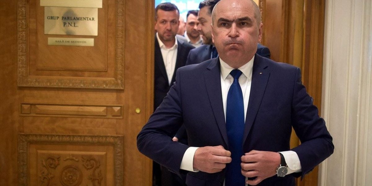 Bolojan: PSD-AUR au „mutilat” jaloanele PNRR