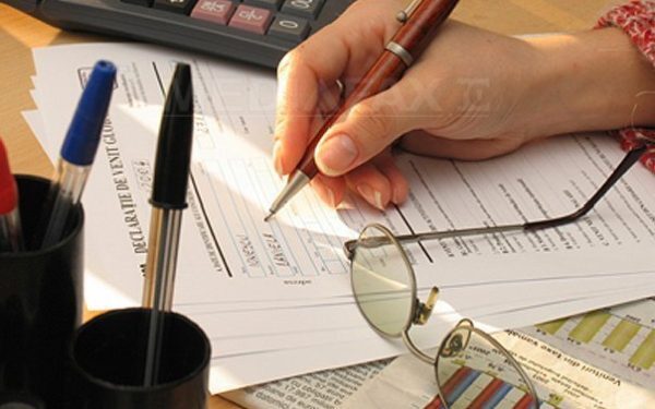 Economia României, semne de revenire în T2, scăderea s-a domolit