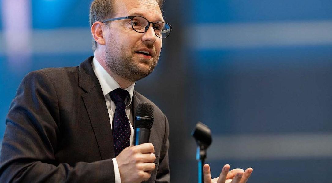 Fritz, tăiat la salariu: Scandal la Timișoara