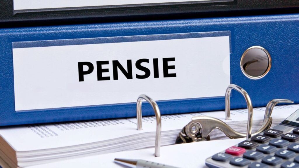 Pensie: Vârsta depinde de luna nașterii. Două femei, aceluiași an, ieșire diferită