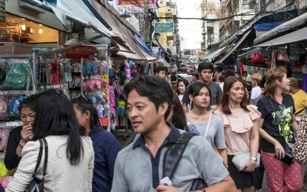 Atac sângeros la o școală din Thailanda, cu morți și răniți