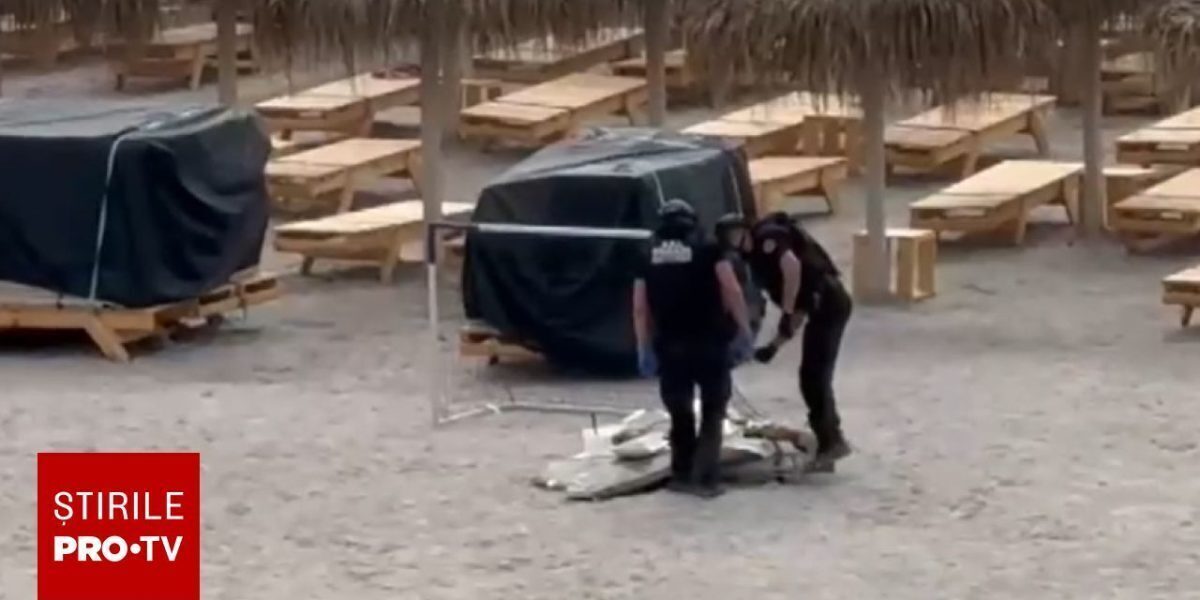 Turiste curajoase, dronă cu explozibil, salvată din mare