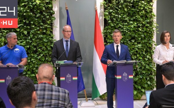 Toroczkai, la Sandor-palota: Când e permisă vacanța