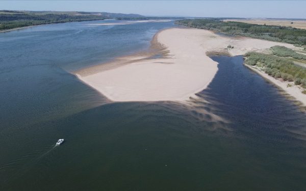Dunărea secată ne seacă și buzunarele: inflație majoră în România