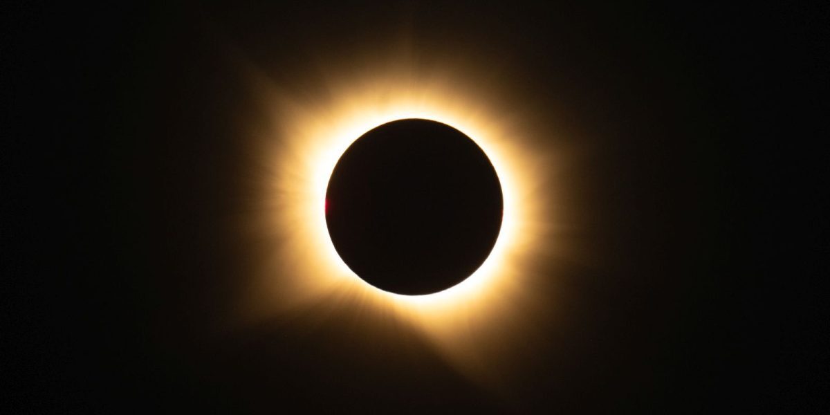 Eclipsa de Soare a cucerit Europa: Imagini spectaculoase
