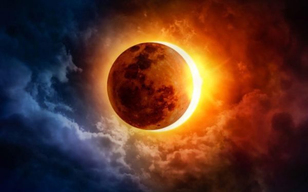 Eclipsea din 12 august 2026: Ce NU ai voie și ce riscuri eviți