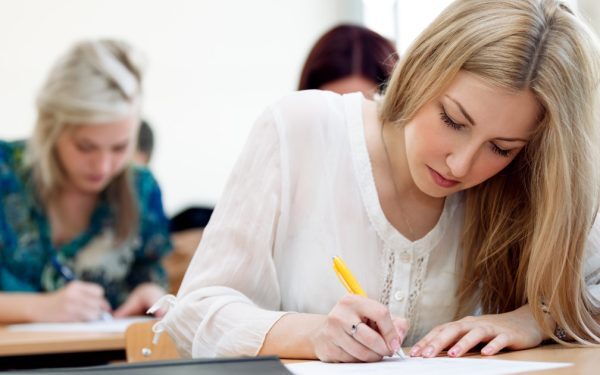 Bac 2026: Cum salvezi puncte la corectură. Greșeală, dar nu pierzi calificarea