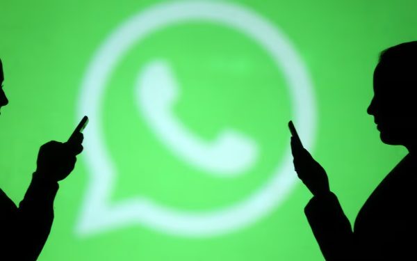 Românii jefuiți prin WhatsApp: Victime fac credite la escroci