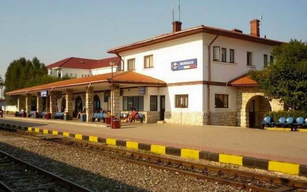 Tânără lovită de tren la Mangalia, nu a auzit fluierul