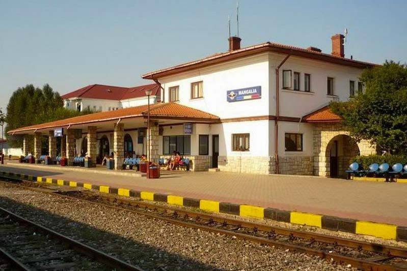 Tânără lovită de tren la Mangalia, nu a auzit fluierul