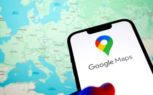 Google Maps revoluționează navigația pe mobil: 3D pe Android Auto și CarPlay