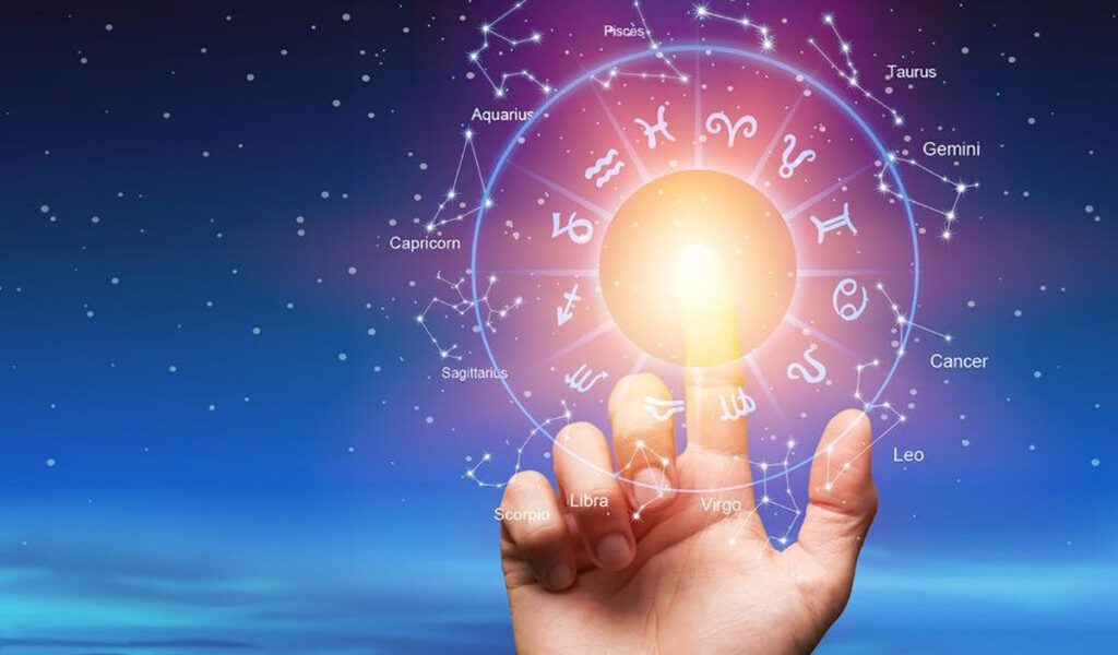 AUR pentru 4 zodii: Noroc financiar rar după 12 ani