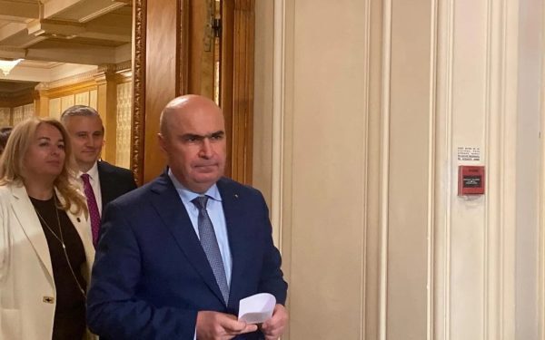 Bolojan: PNL a promovat incompetența, nu performanța